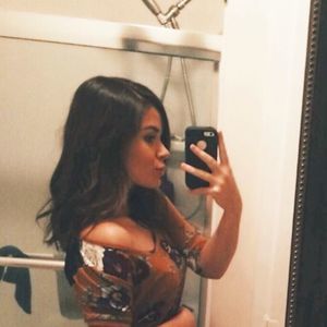 Meet your Posher, Eliza